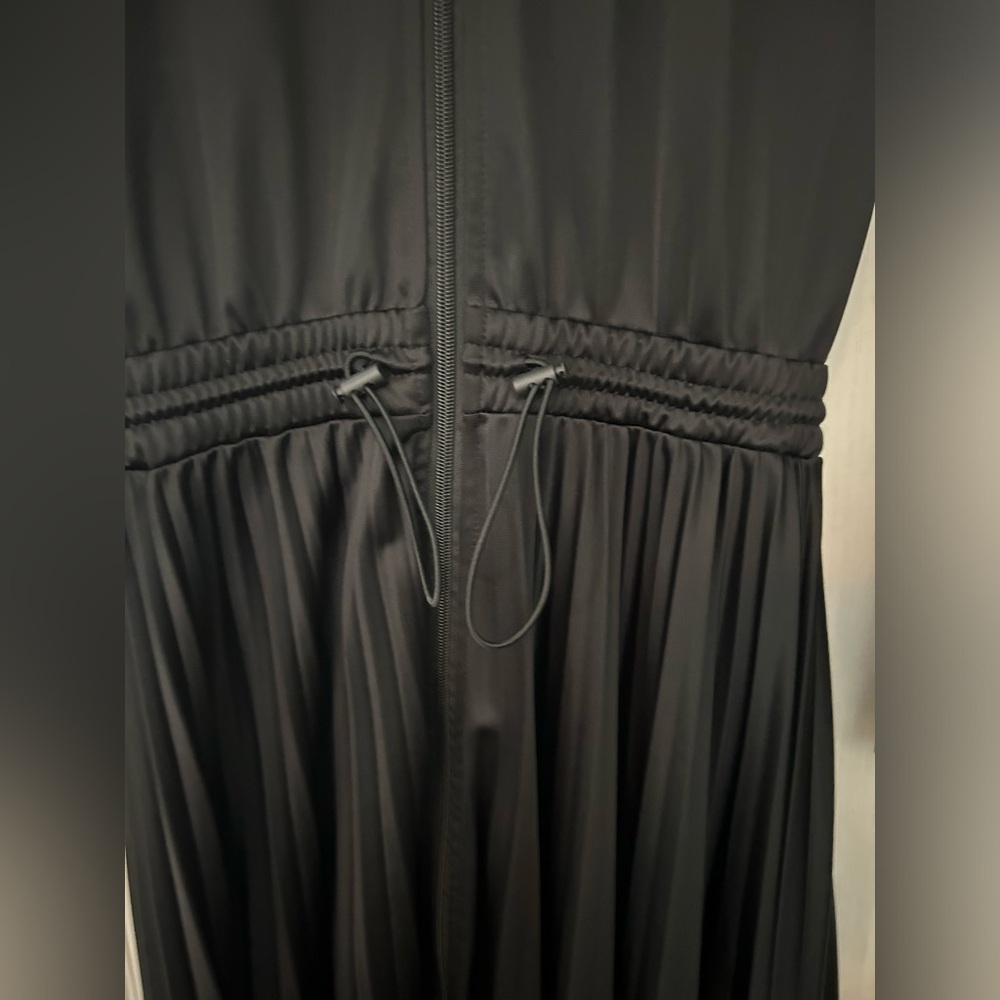 Valentino Mock Neck Midi Dress - Picture 4 of 14